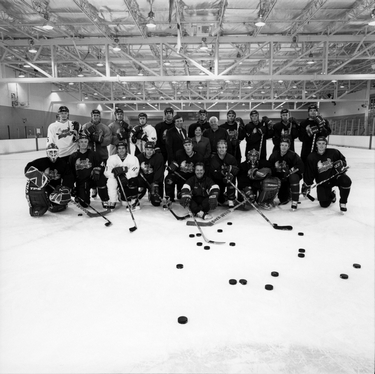 Photograph of the Stingrays hockey team.