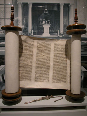Torah and yad